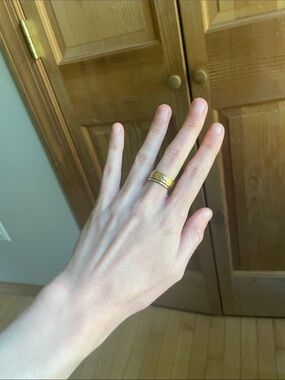 ~16K Solid Yellow Gold Ring
